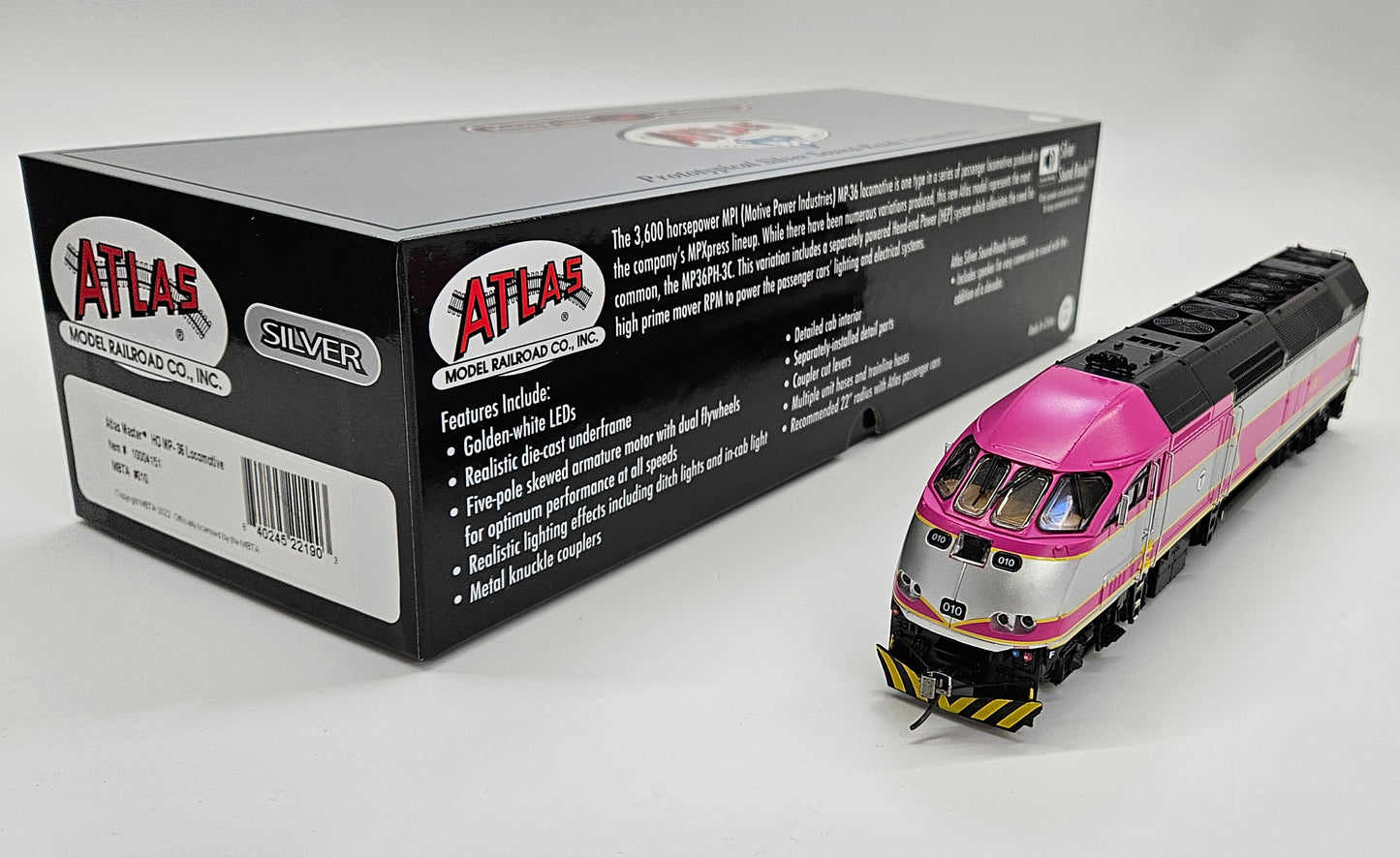 Boston MBTA HO-Scale MBTA MP-36 #10 Commuter Rail Locomotive (Atlas Silver)