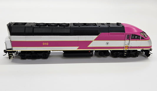 Boston MBTA HO-Scale MBTA MP-36 #10 Commuter Rail Locomotive (Atlas Silver)
